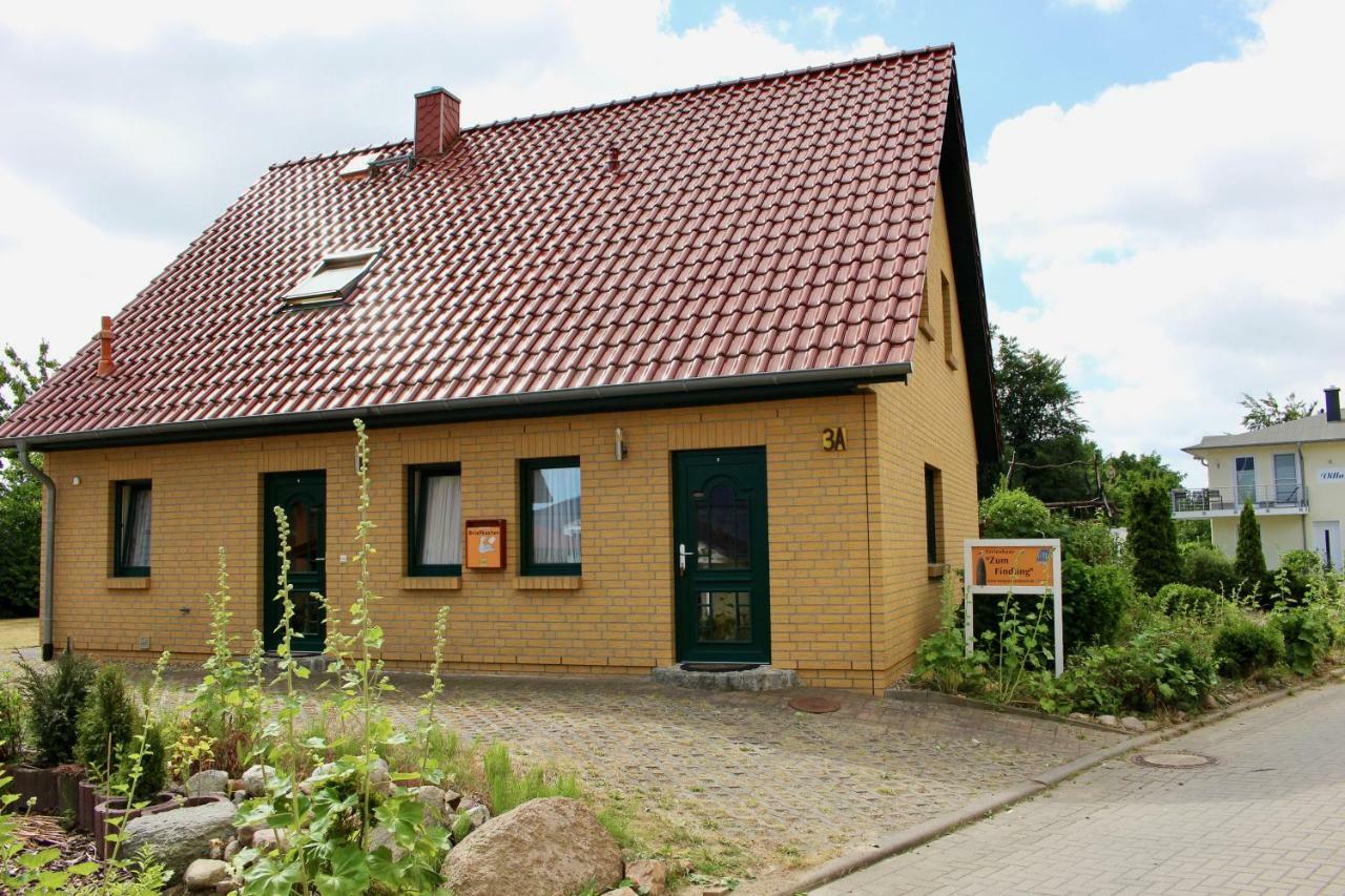 Ferienhaus Zum Findling Goehren (Ruegen) Exterior foto