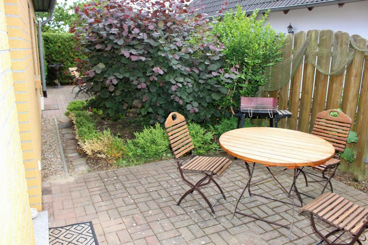 Ferienhaus Zum Findling Goehren (Ruegen) Exterior foto